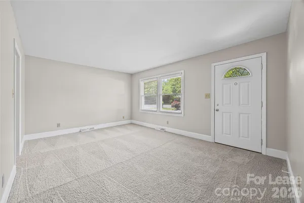 $2,300 | 4827 Harcourt Lane, Charlotte, NC 28212