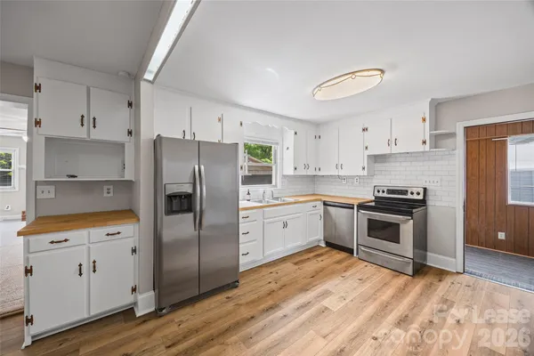 $2,300 | 4827 Harcourt Lane, Charlotte, NC 28212