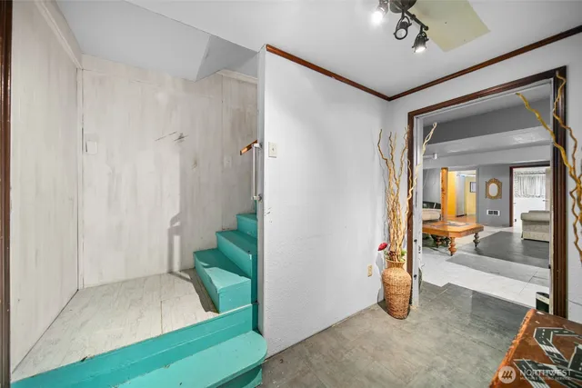 a view of an entryway