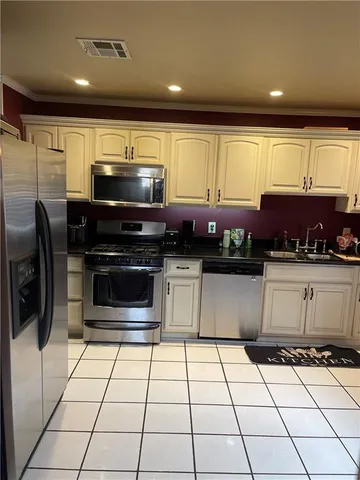 $291,900 | 3504 Volpe Drive, Chalmette, LA 70043