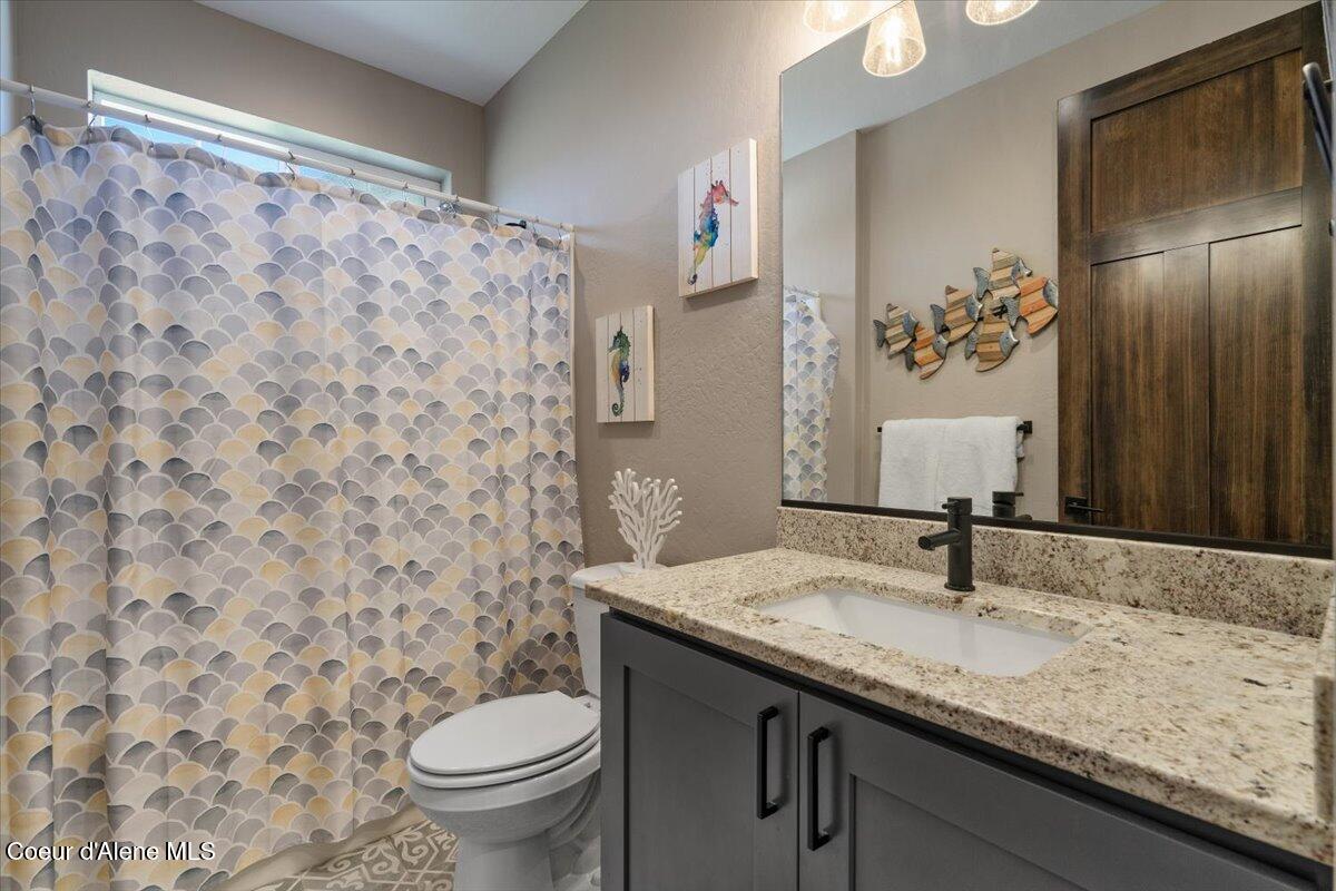 457 West Kinnerly Court Rathdrum, ID 83858 - Photo 32 of 51 Full bath