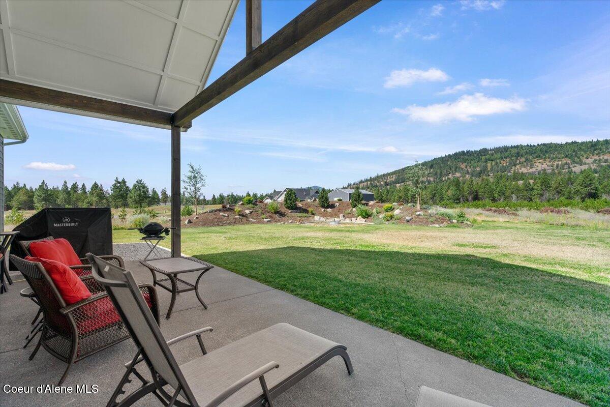 457 West Kinnerly Court Rathdrum, ID 83858 - Photo 37 of 51 Back patio