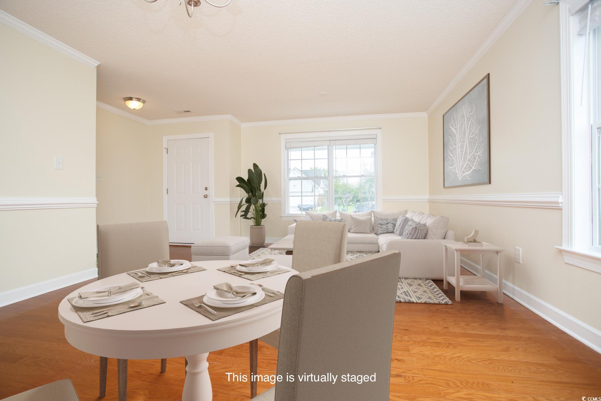 This room has been virtually staged.