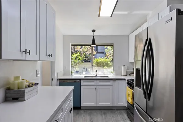 $710,000 | 1619 West 242nd Place, Unit F, Harbor City, CA 90710