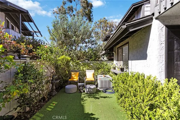 $710,000 | 1619 West 242nd Place, Unit F, Harbor City, CA 90710