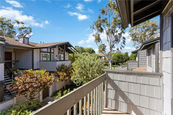 $710,000 | 1619 West 242nd Place, Unit F, Harbor City, CA 90710