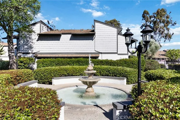 $710,000 | 1619 West 242nd Place, Unit F, Harbor City, CA 90710