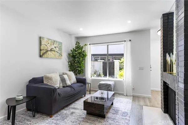 $710,000 | 1619 West 242nd Place, Unit F, Harbor City, CA 90710