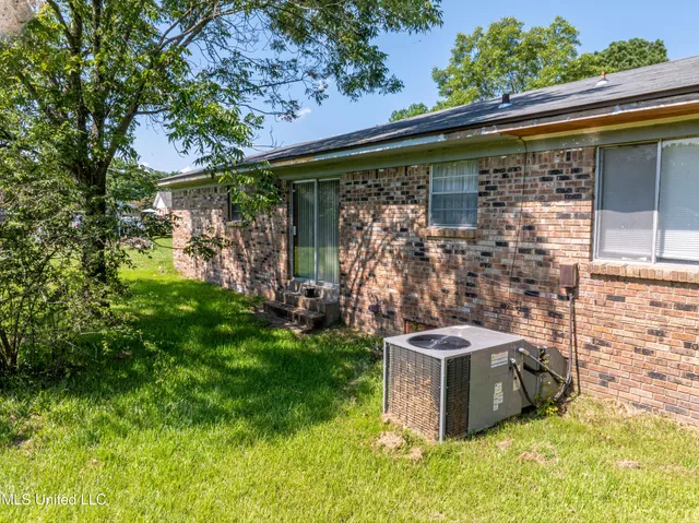 $125,000 | 713 West Street, Coldwater, MS 38618