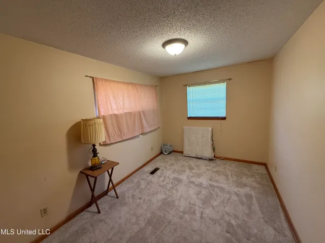 $125,000 | 713 West Street, Coldwater, MS 38618