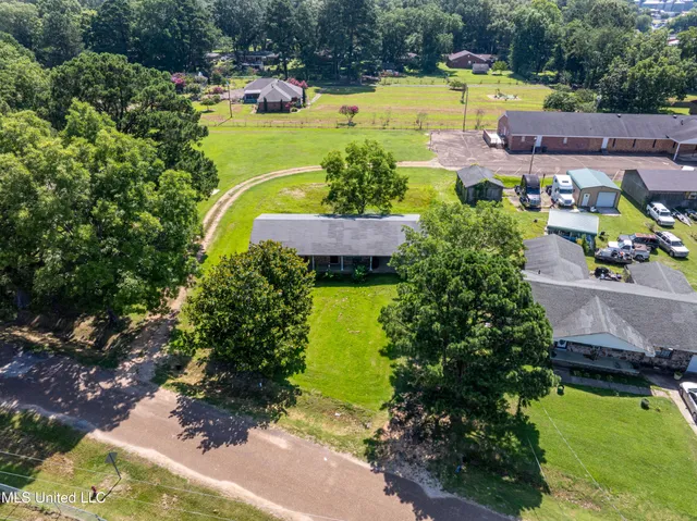 $125,000 | 713 West Street, Coldwater, MS 38618