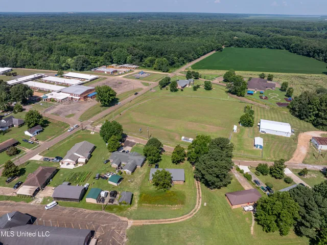 $125,000 | 713 West Street, Coldwater, MS 38618