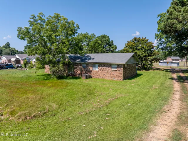 $125,000 | 713 West Street, Coldwater, MS 38618