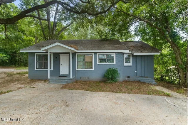 $169,900 | 103 East Street, Purvis, MS 39475