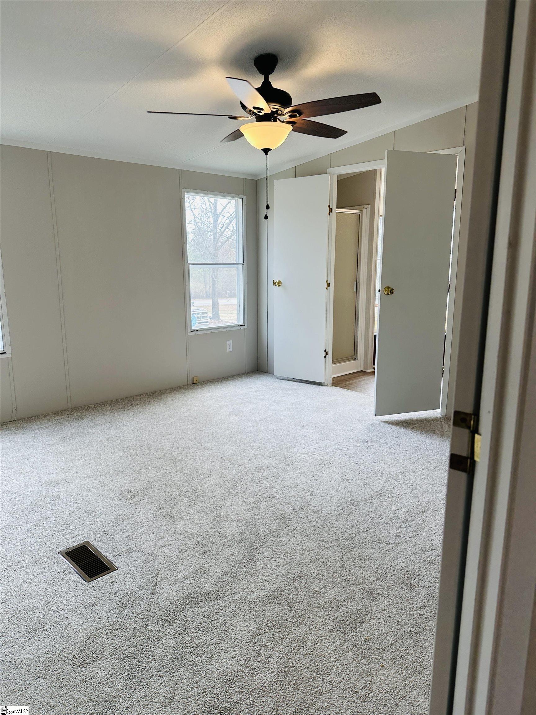 214 Kellett Road Gray Court, SC 29645 - Photo 11 of 21