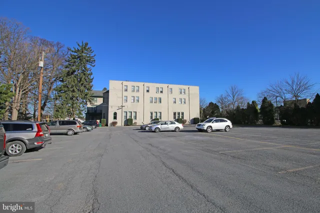 $1,295 | 12 South Filbert Street, Unit A15, Mechanicsburg, PA 17055