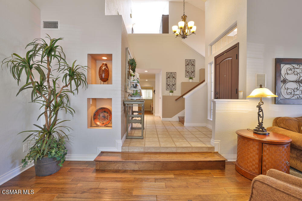 13620 Chesterfield Drive Moorpark, CA 93021 - Photo 13 of 52 8I6A2608