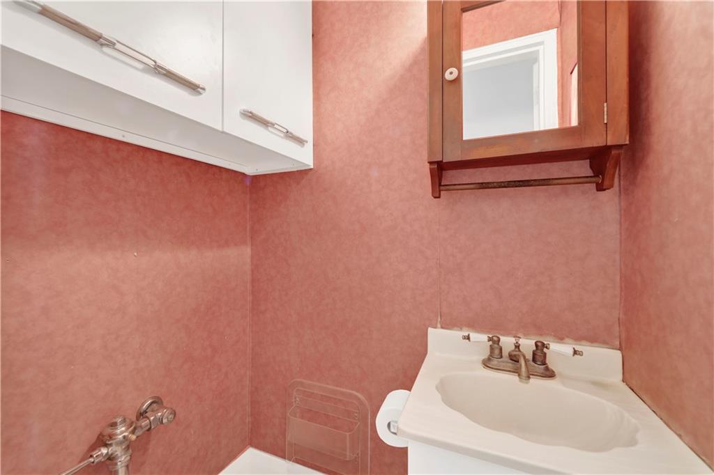 2349 Stuart Street Brooklyn, NY 11229 - Photo 12 of 31