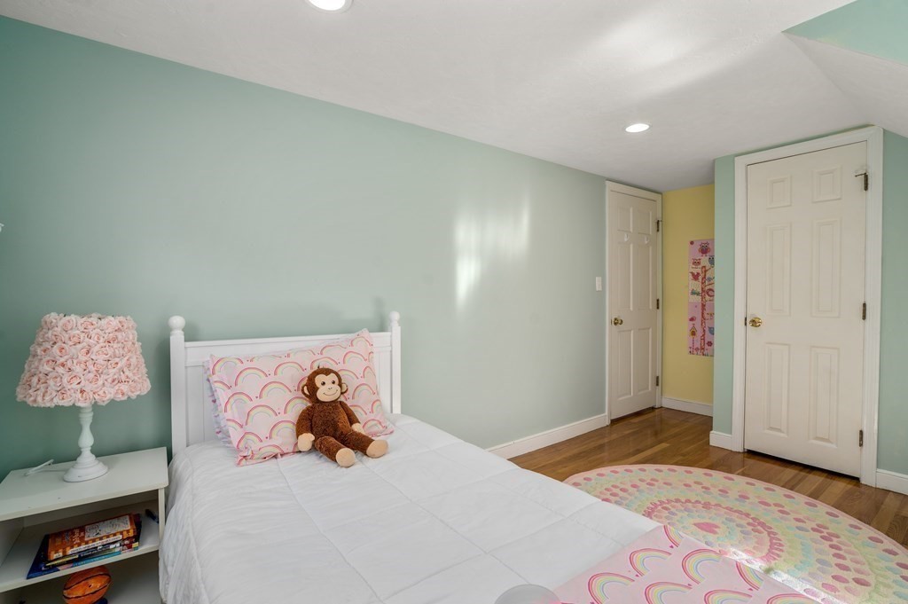 69 Colonial Road Medfield, MA 02052 - Photo 24 of 39 Gallery Image 24