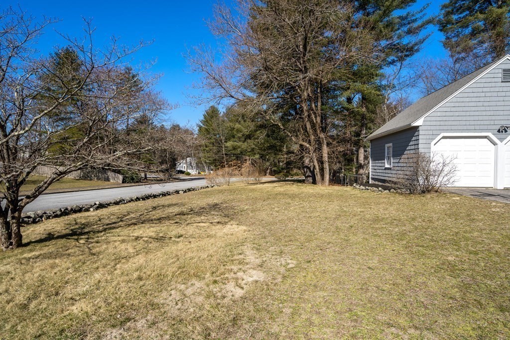69 Colonial Road Medfield, MA 02052 - Photo 36 of 39 Gallery Image 36