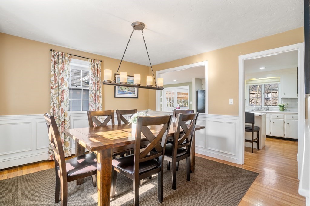 69 Colonial Road Medfield, MA 02052 - Photo 7 of 39 Gallery Image 7