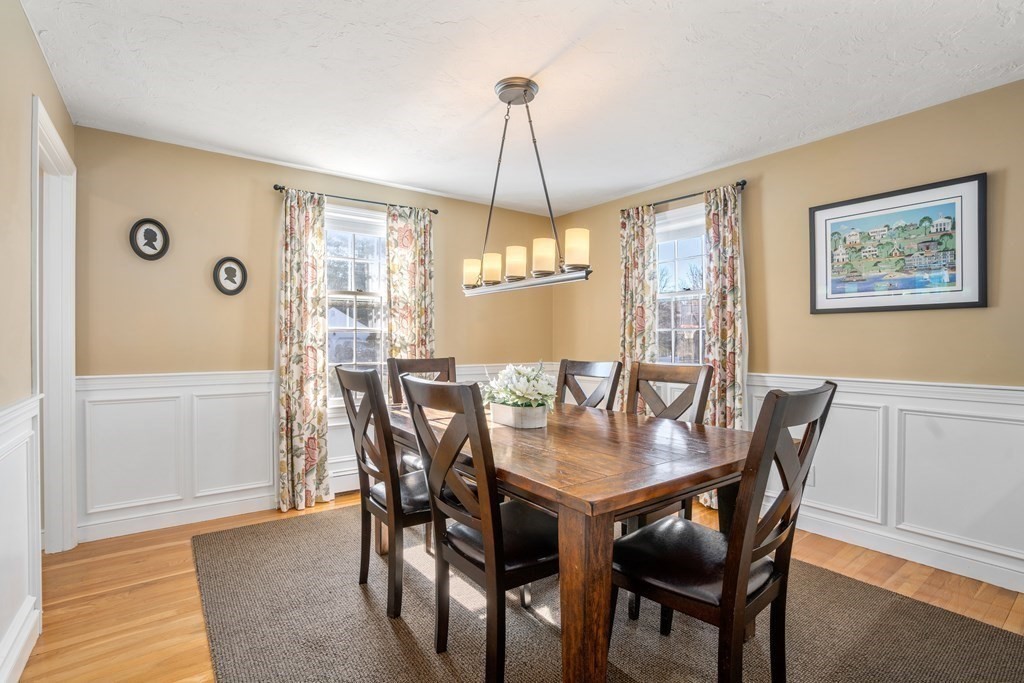 69 Colonial Road Medfield, MA 02052 - Photo 8 of 39 Gallery Image 8