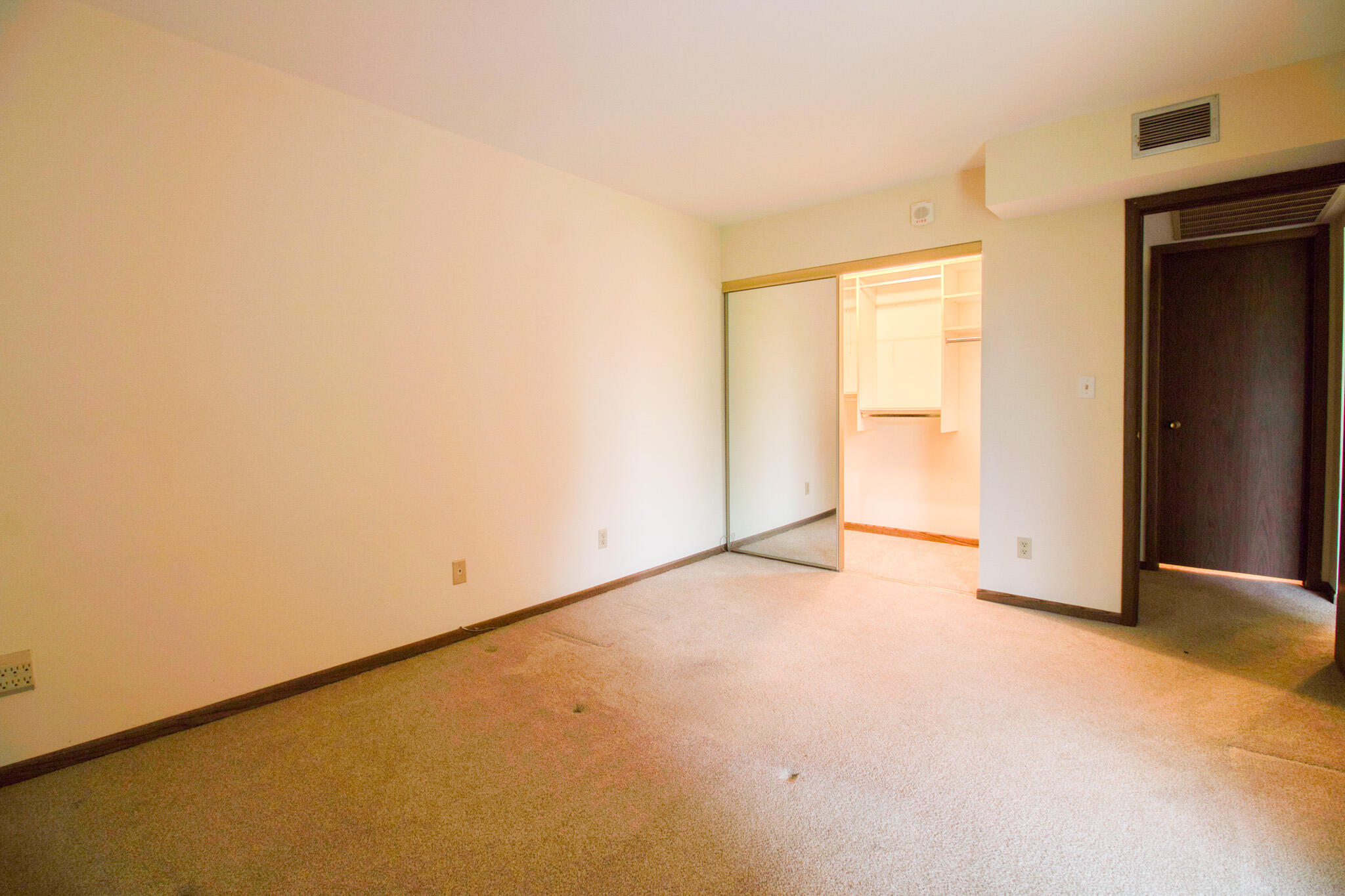 2470 Good Hope Road, Unit 165 Glendale, WI 53209 - Photo 6 of 12 IMG_0922