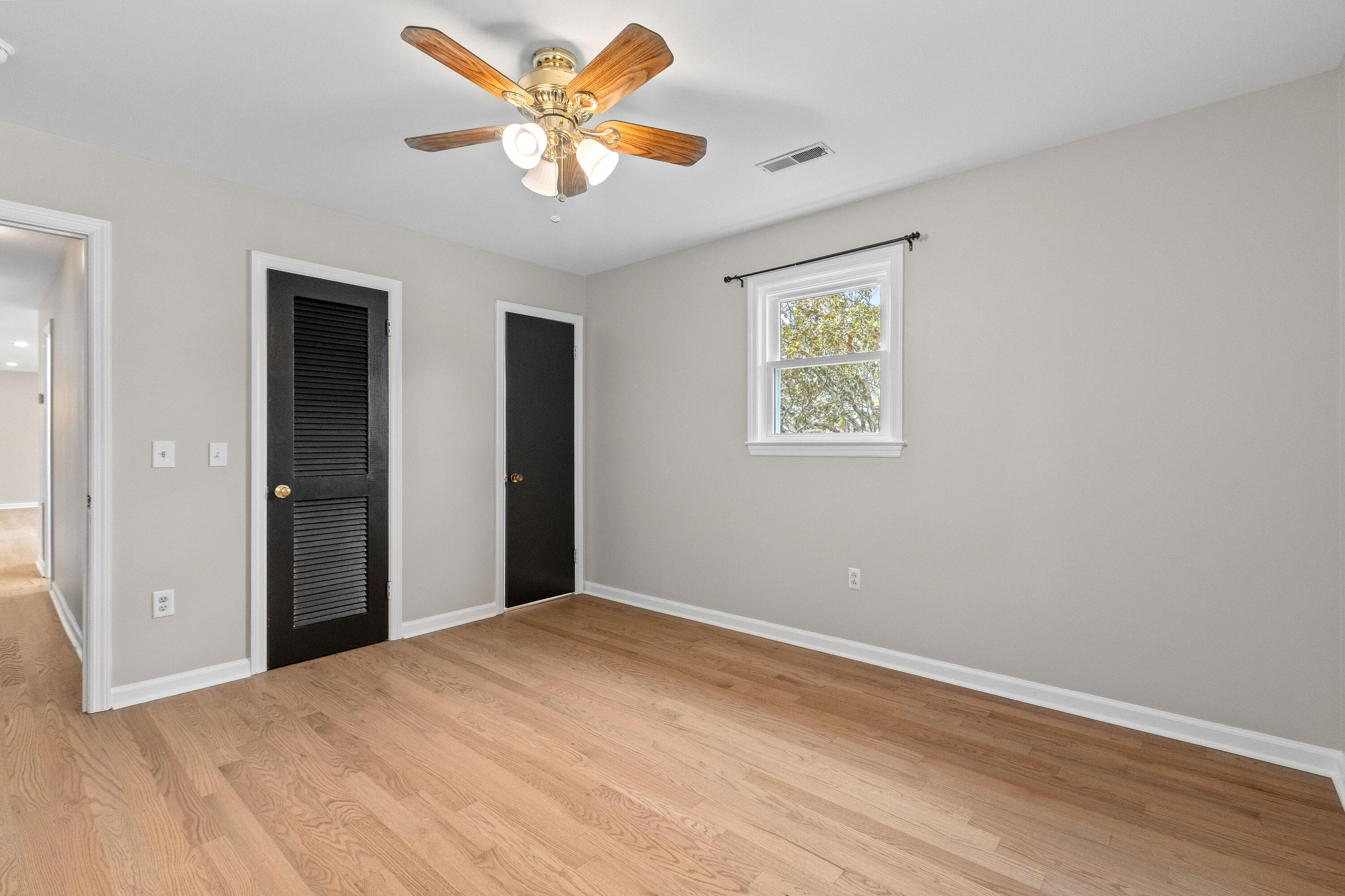 1072 Kentwood Circle Charleston, SC 29412 - Photo 14 of 42 1072KentwoodCir-CasaVerdeMediaLLC21