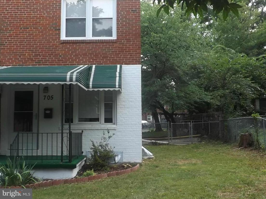 705 St Dunstans Road Baltimore, MD 21212 - Photo 2 of 21 a front view of a house with garden
