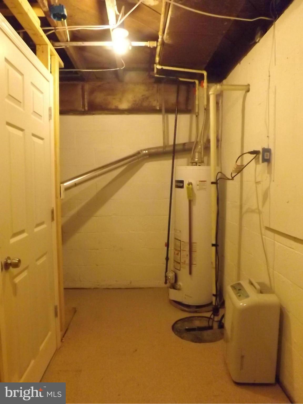 705 St Dunstans Road Baltimore, MD 21212 - Photo 20 of 21 a bathroom with a shower