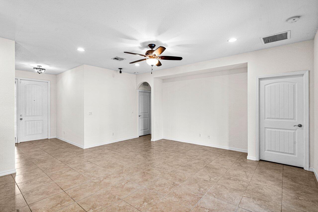 8393 Lyons Ranches Road Boynton Beach, FL 33472 - Photo 8 of 40 008-8393LyonsRanchesRoad-BoyntonBeach-FL
