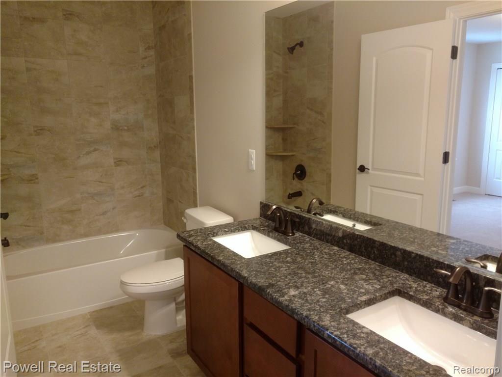 7013 Oakhurst Ridge Road Clarkston, MI 48348 - Photo 16 of 17