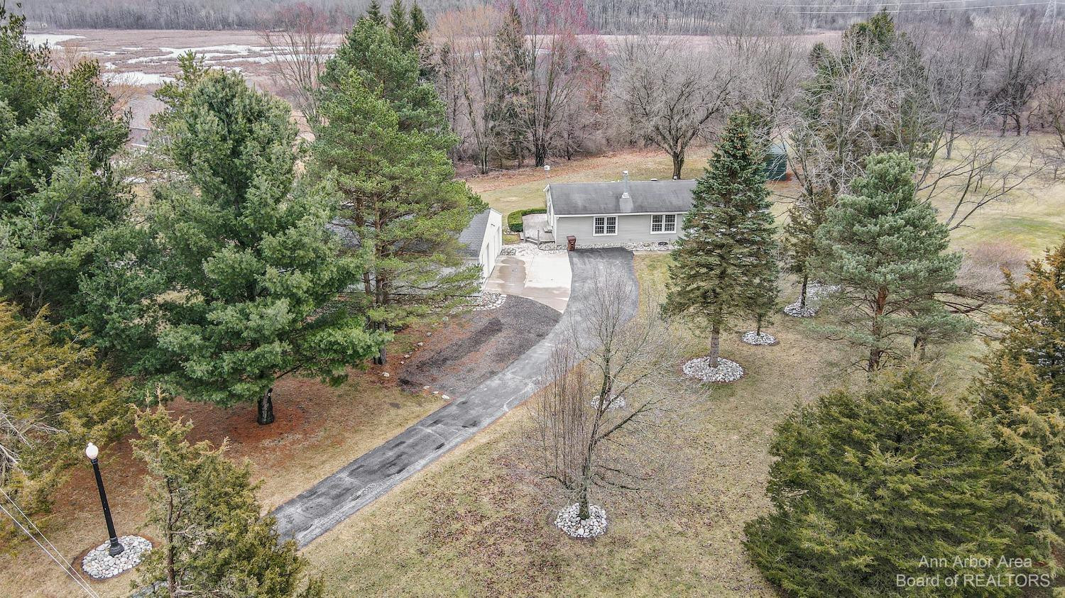 12355 Roepke Road Gregory, MI 48137 - Photo 13 of 38 Photo 13