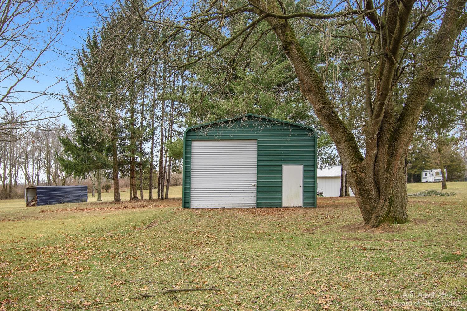 12355 Roepke Road Gregory, MI 48137 - Photo 7 of 38 Photo 7