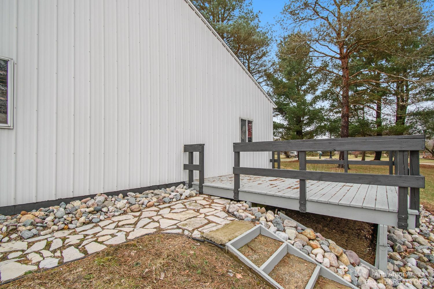 12355 Roepke Road Gregory, MI 48137 - Photo 9 of 38 Photo 9