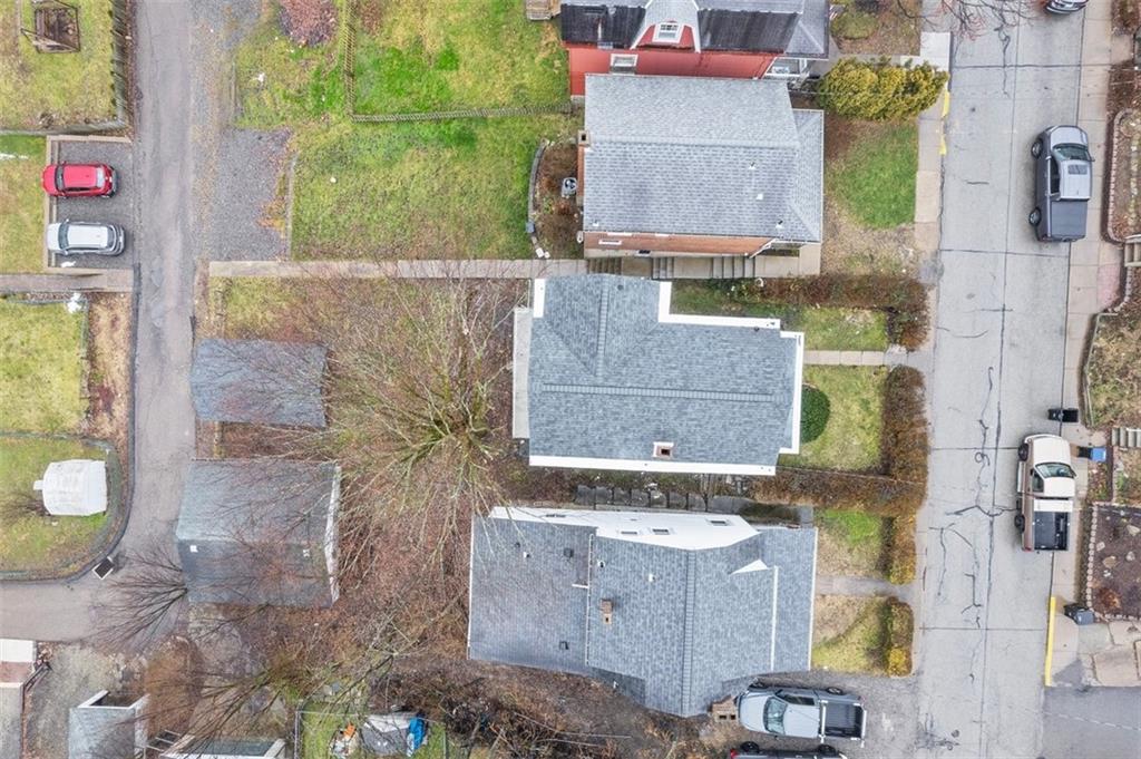 76 Montclair Avenue Pittsburgh, PA 15229 - Photo 31 of 34 a aerial view of a house