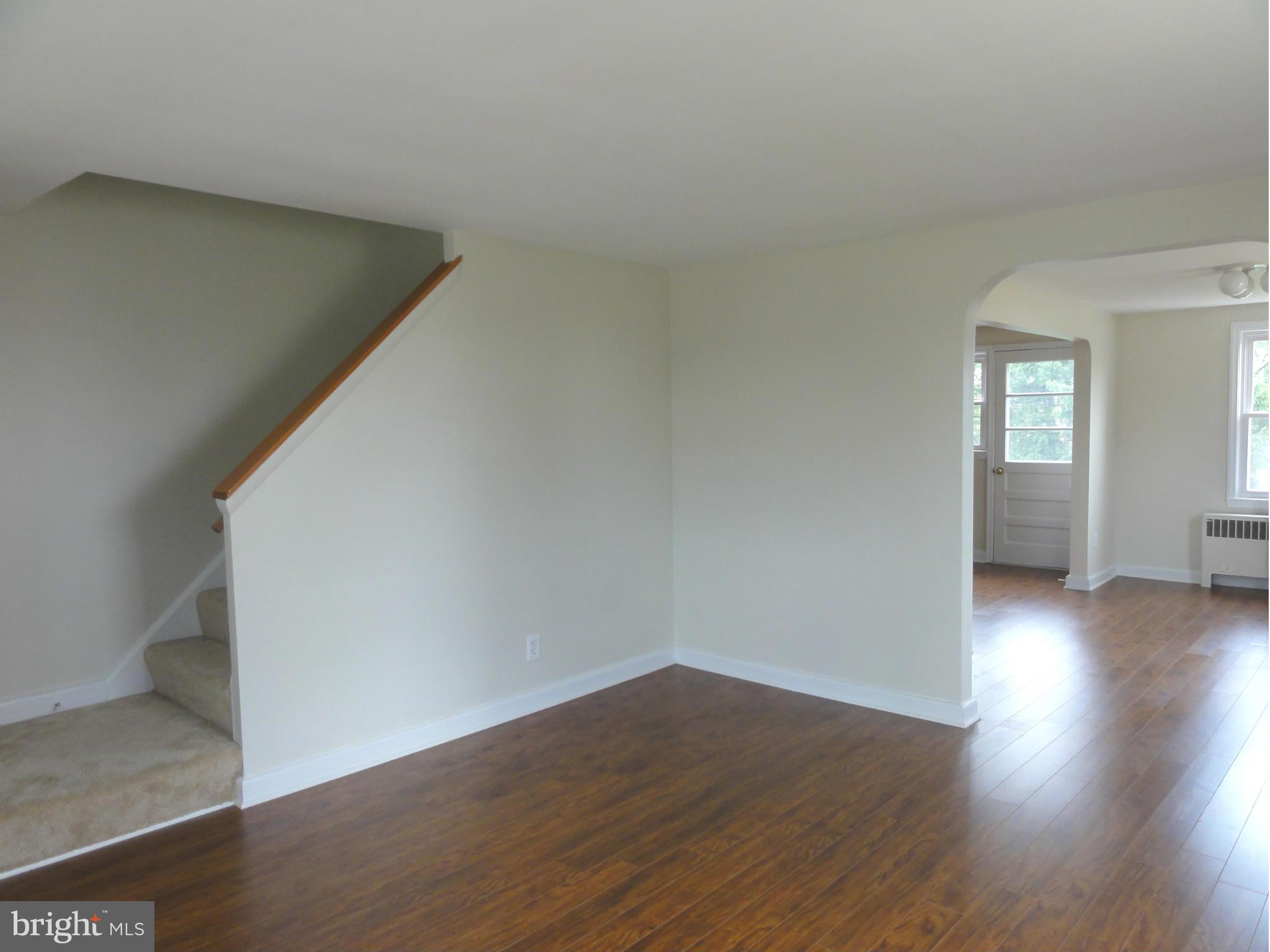 3642 Greenvale Road Baltimore, MD 21229 - Photo 9 of 16 Living Room