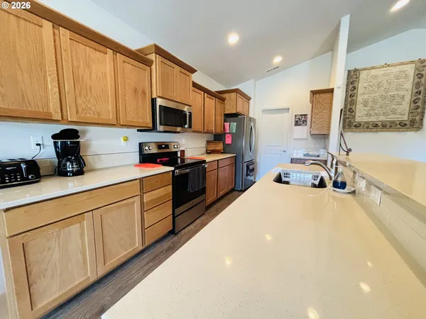 $850,000 | 418 Memory Lane, Brookings, OR 97415