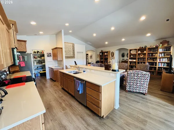 $850,000 | 418 Memory Lane, Brookings, OR 97415