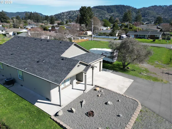 $850,000 | 418 Memory Lane, Brookings, OR 97415