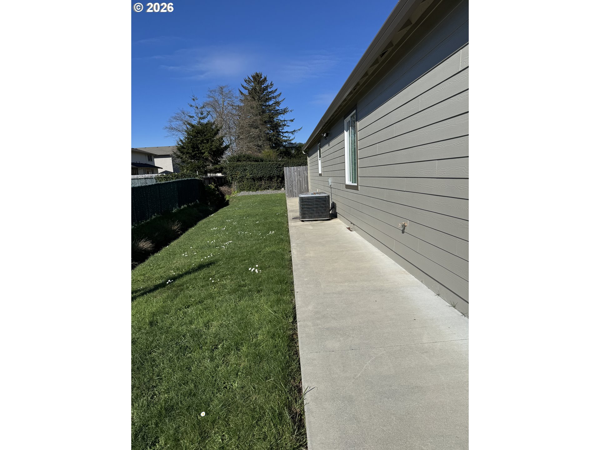 418 Memory Lane Brookings, OR 97415 - Photo 35 of 39