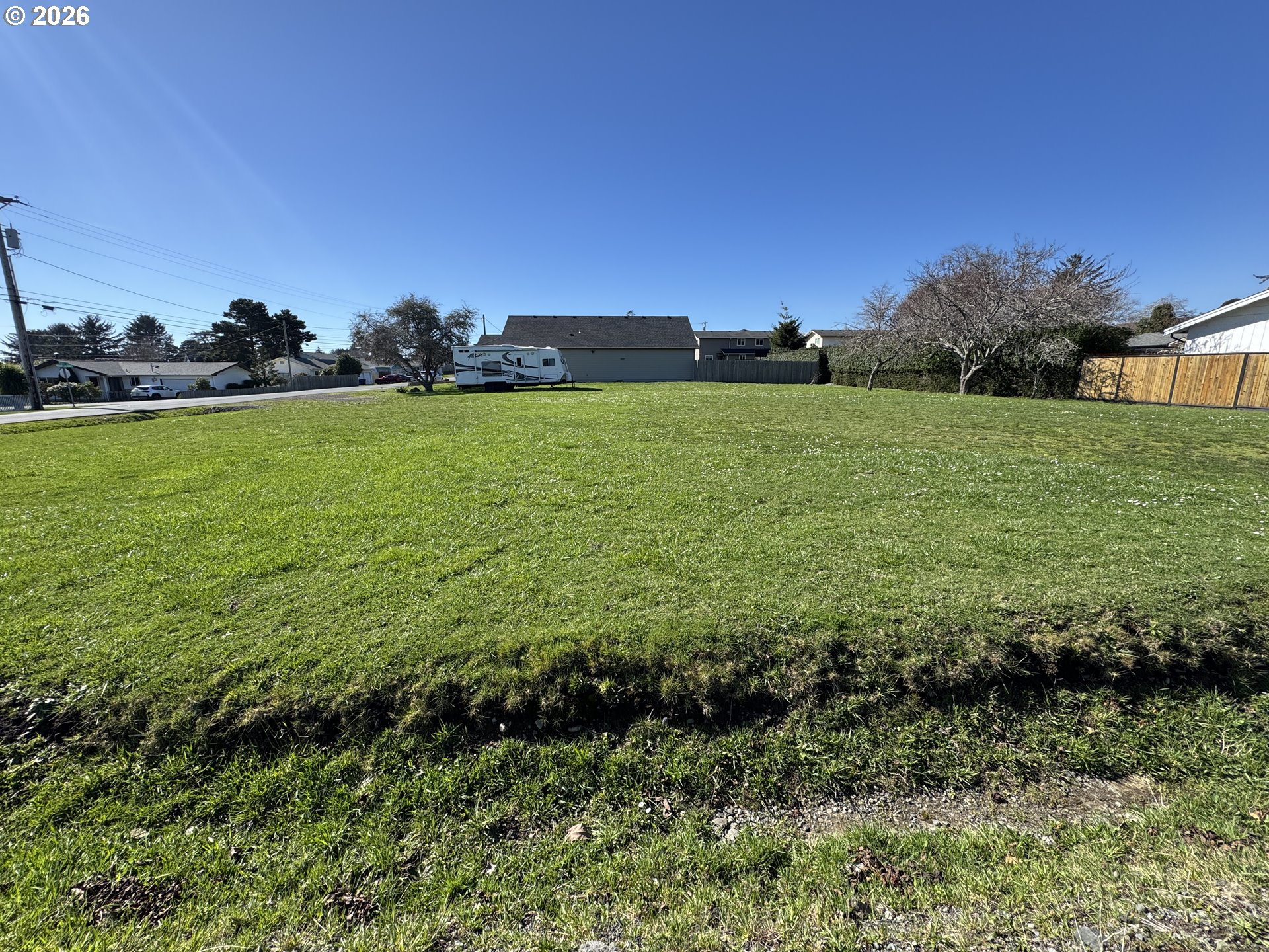418 Memory Lane Brookings, OR 97415 - Photo 5 of 39