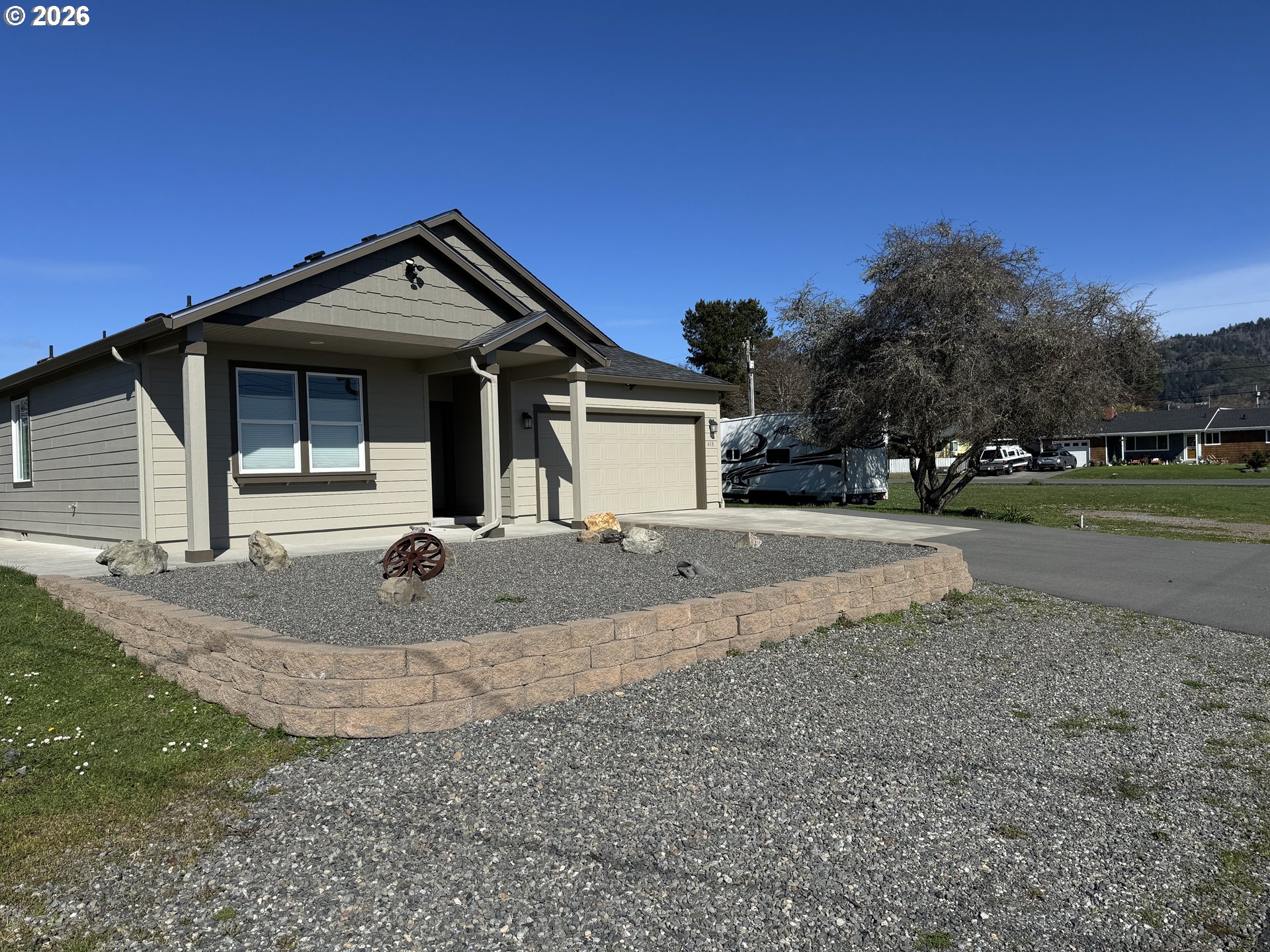 418 Memory Lane Brookings, OR 97415 - Photo 6 of 39