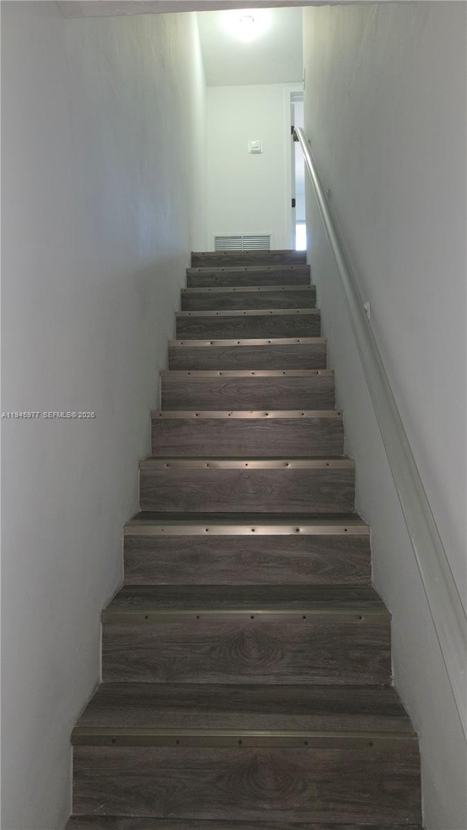 502-504 Phippen Waiters Road, Unit 3 Dania Beach, FL 33004 - Photo 12 of 22 a view of entryway