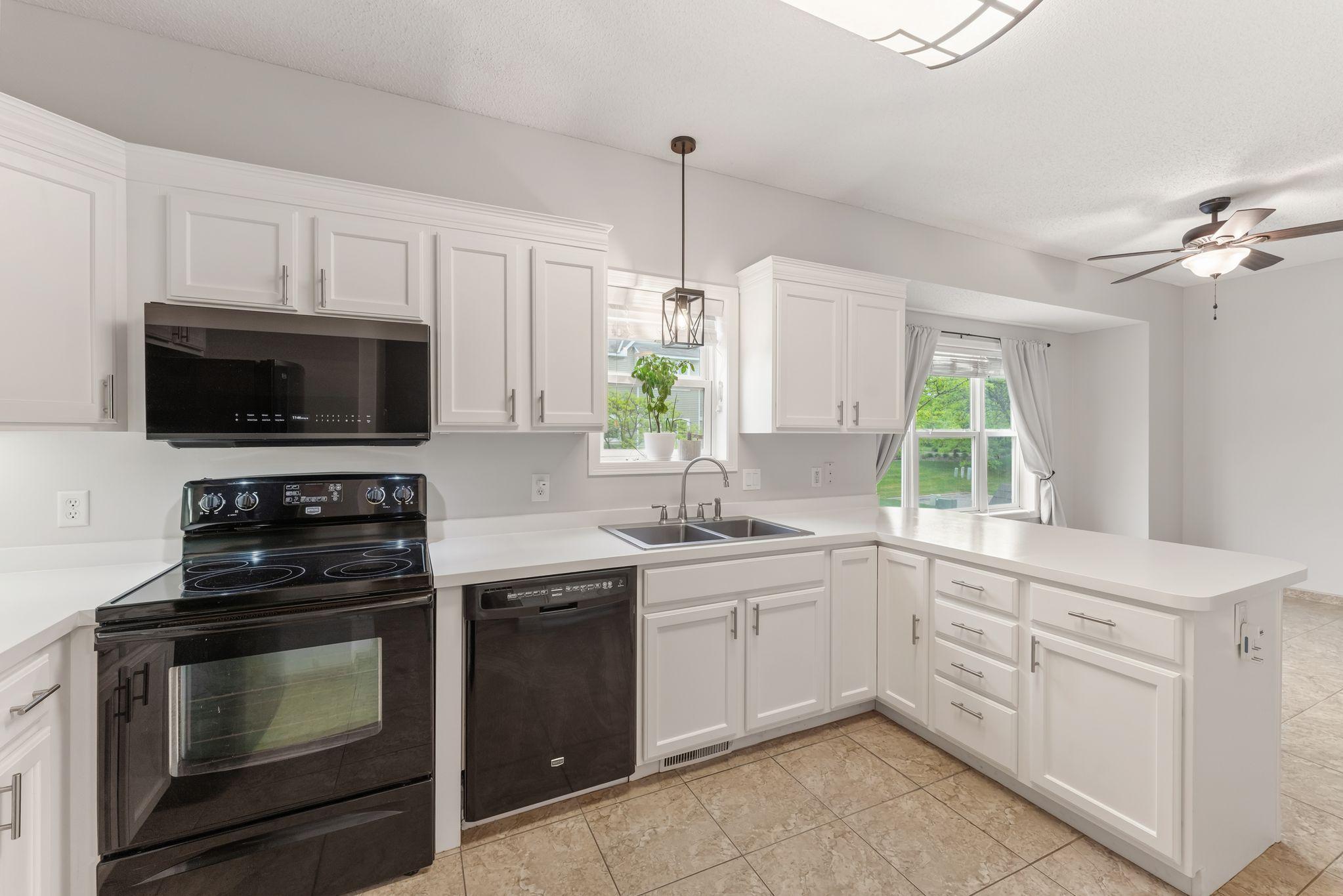 29 River Bend Place Chaska, MN 55318 - Photo 15 of 35