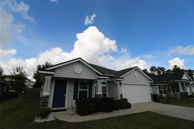 $2,600 | 8254 Northwest 52nd Street, Gainesville, FL 32653