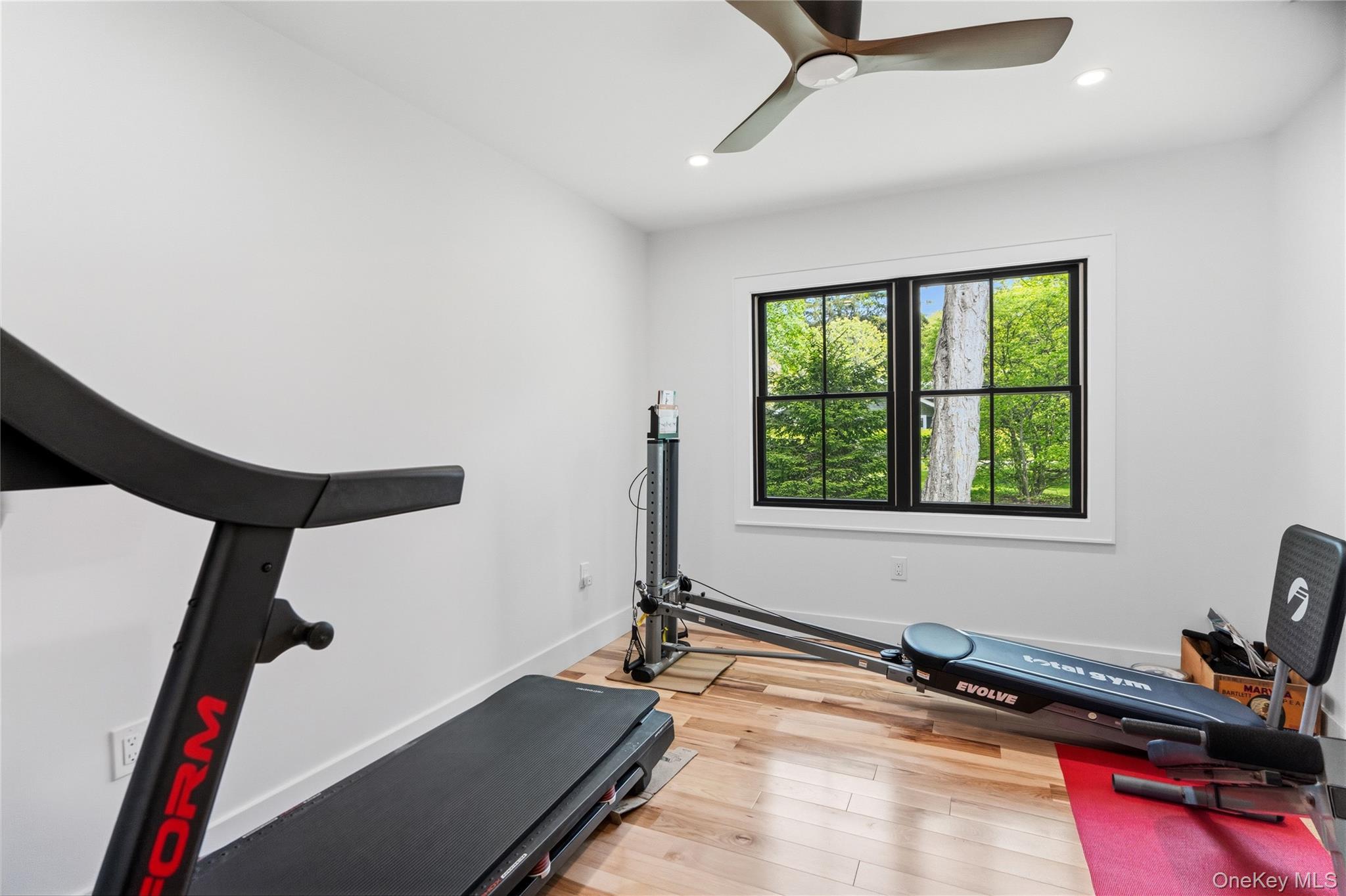263 Beaver Dam Road Brookhaven, NY 11719 - Photo 20 of 32 a room with musical instruments