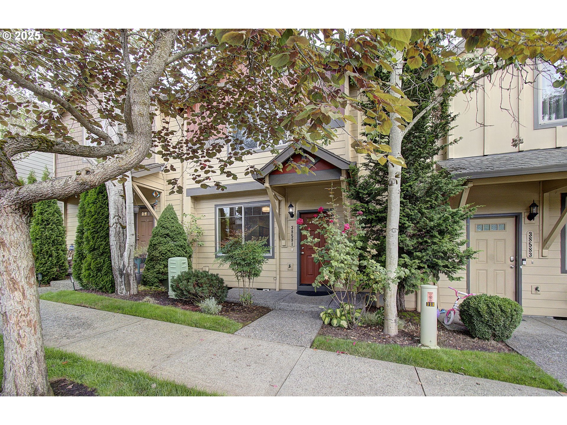 38581 Limerick Street Sandy, OR 97055 - Photo 1 of 34 Gallery Image 1