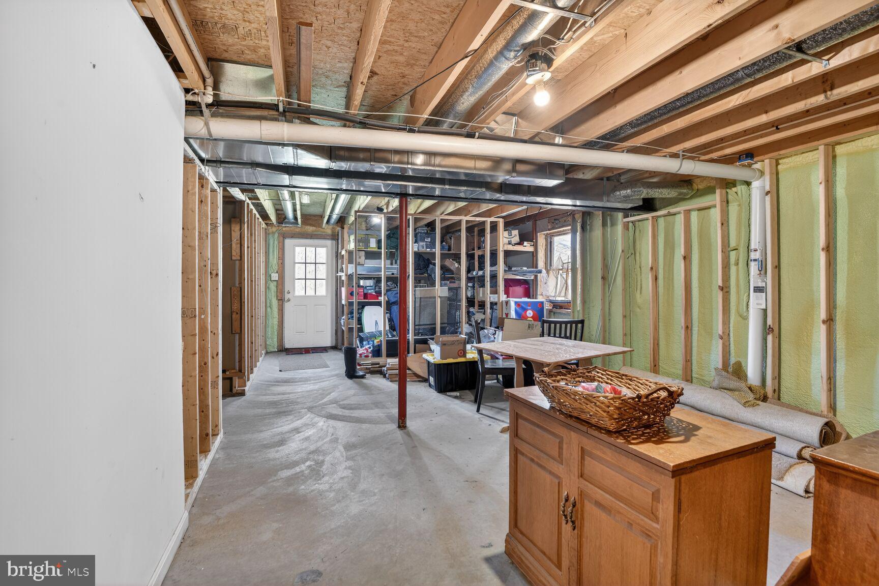 2338 Jim Kohler Road Eldersburg, MD 21784 - Photo 60 of 63 Far right - full size window (if want to add a rm)