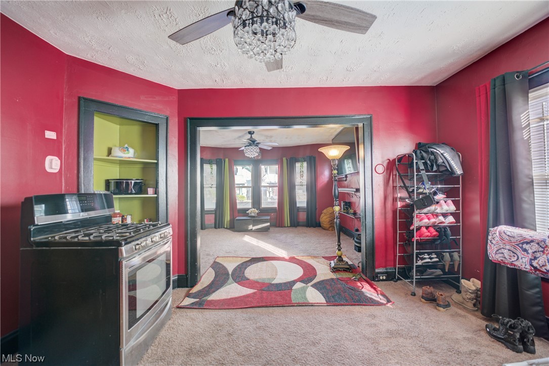 14202 Glenside Road Cleveland, OH 44110 - Photo 24 of 41 Dinning Room